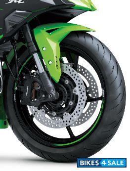 Kawasaki Ninja ZX4R 2024 price, specs, mileage, colours, photos and ...