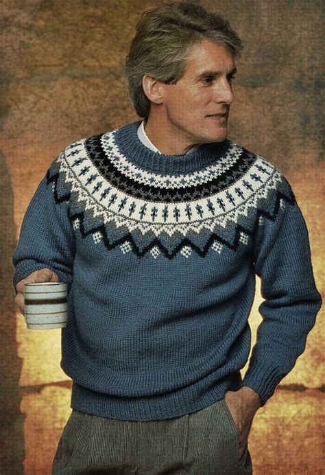 Mens Traditional Nordic Fair Isle Sweater With Crew Neck, Vintage ...