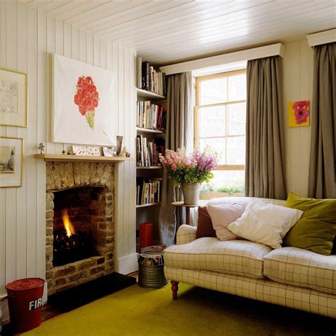 Small Cottage Living Room Ideas and Interior Design