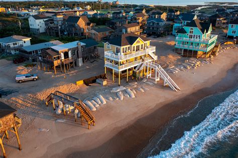 8 Coastal Towns That'll Make You Feel Like You're In Netflix's "Outer ...