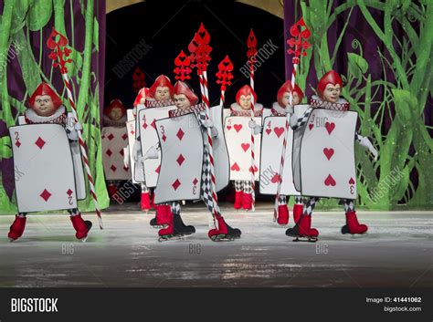 Alice In Wonderland Card Soldiers Disney