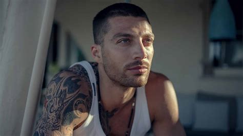 About Italian Model Simone Susinna: Age, Net Worth, Height - Biography ...