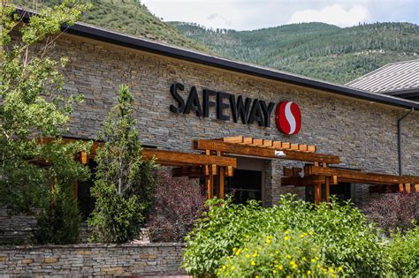Safeway owner sues City Market parent company while announcing ...