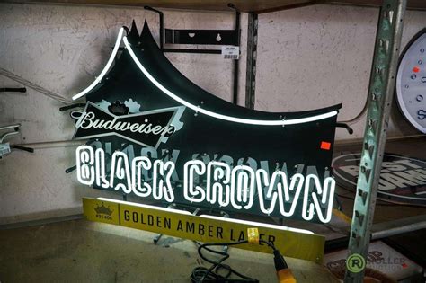Budweiser Black Crown