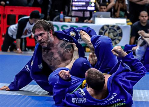 Tom Hardy medaglia d’oro agli Open di Brazilian Jiu-Jitsu – Kombatnet™