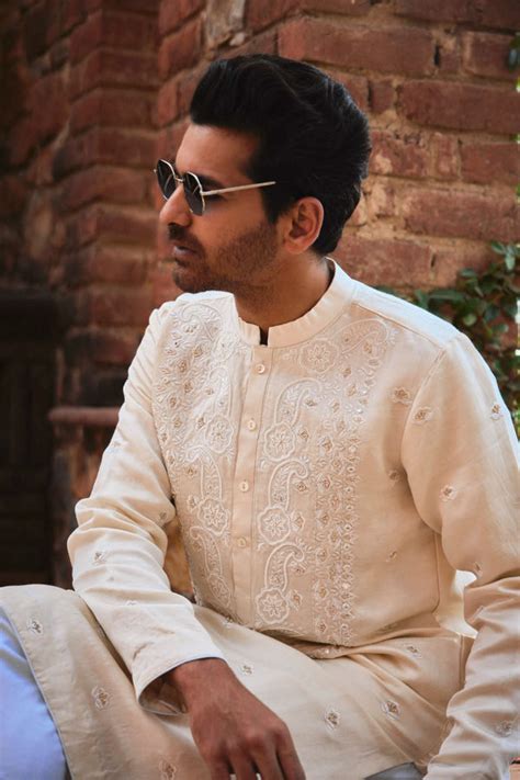 Ankit V Kapoor - Roopangarh Kurta Set - Elahe