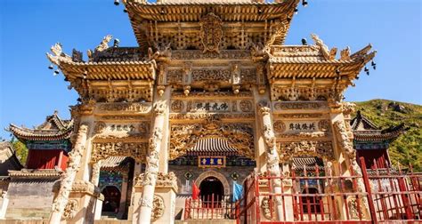 Wutai Mountain Travel Guide: Temples, Routes, and Travel Tips