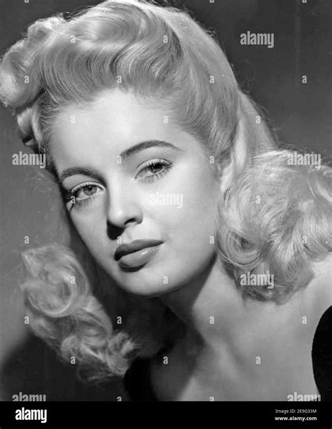 MARY BETH HUGHES (1919-1995) American film and TV actress in 1939 Stock ...
