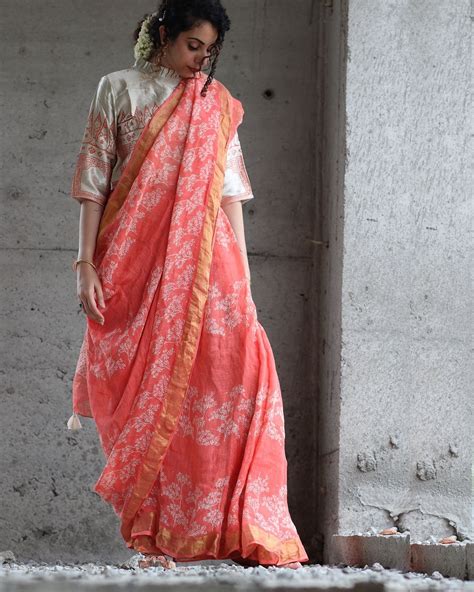 Handwoven Pure Linen Sarees | Zari Sarees | Buy Now - Chidiyaa