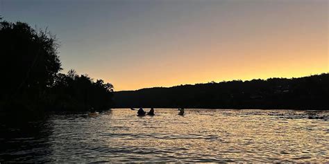 Night Paddle on the Nepean River, Tench Reserve Boat Ramp, Tench Avenue ...