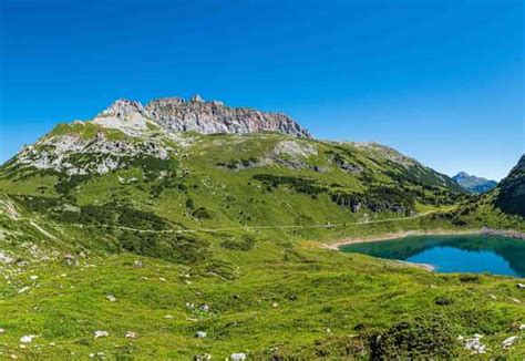 Die schönsten Hütten und Touren für den Herbst - Bergwelten