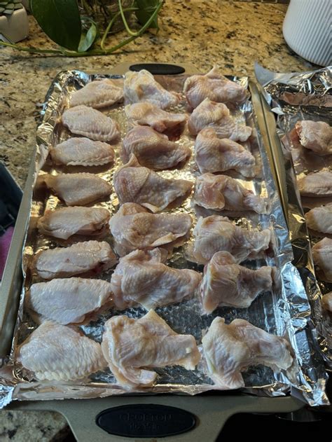 What Temperature to Cook Chicken Wings in the Oven for Perfectly Crispy ...