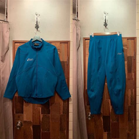“asics” 90’s blue polyester design set-up | LAUGH