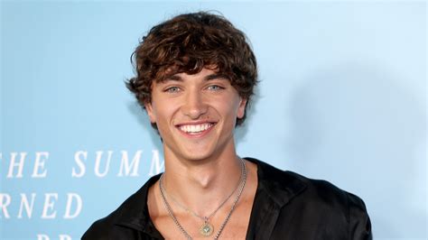 The Summer I Turned Pretty's warning amid Jeremiah backlash