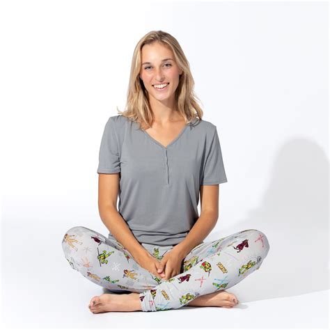 Cowabunga Comfort: TMNT Retro Women's Bamboo Pajama Set - Bellabu Bear