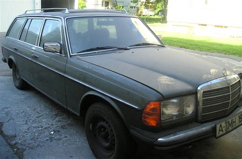 Mercedes 230 TE W123 Kombi Bj 1982 in Augsburg | KFZ nach Marken ...