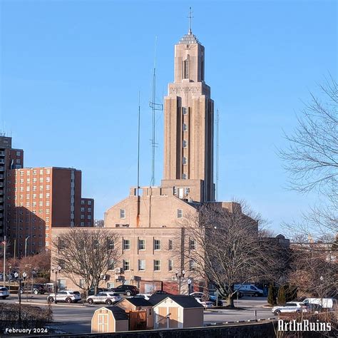 Pawtucket City Hall | ArtInRuins
