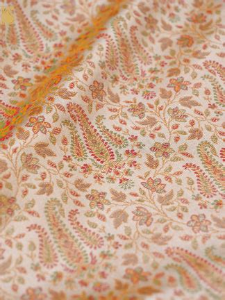 Handloom Banarasi Tanchoi Silk Nawabi Ambi Fabric – Khinkhwab