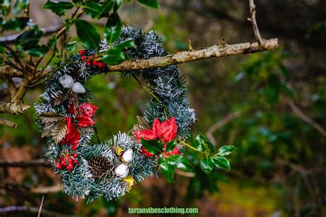 Scottish Christmas Decorations: Tartan Elegance & Festive Traditions
