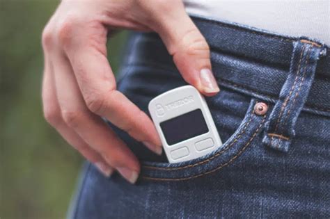 Trezor Tutorial 的图像结果