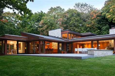 mid century modern lake house
