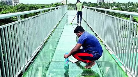 Akkulam Glass Bridge Opening: കാത്തിരിപ്പ് മതിയാക്കാം, മനോഹരക്കാഴ്ചക ...