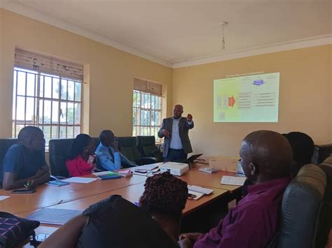 Hot FM - The people's voice