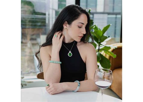 Is Jade Harder Than Diamonds? Why It's One of the Most Durable Gemston – RealJade® Co.