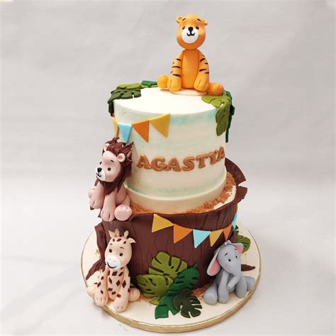 Animal Theme 1st Birthday Cake | 1st Birthday Cake | Custom Cakes in ...