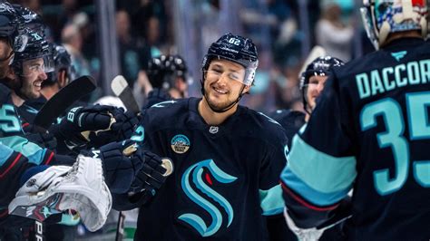 KING 5, KONG to air live broadcasts of 72 regular season Seattle Kraken ...