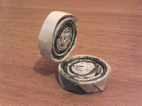 Tissue Paper Candle Holder 的图像结果