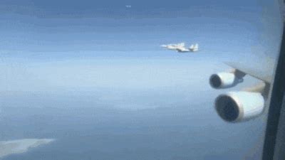 Watch: Lavish welcome for Donald Trump in Qatar with F-15 jets and ...