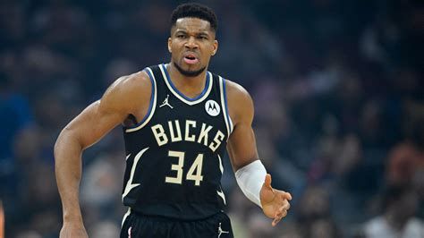 Giannis Antetokounmpo injury update: Is Bucks star ahead of schedule?