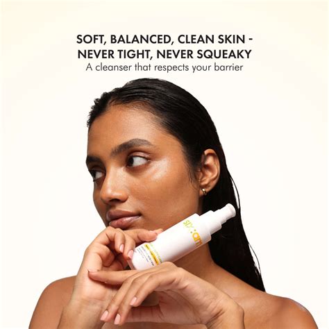 7 Best Sunscreens for Dry & Sensitive Indian Skin | Hydrate & Protect ...