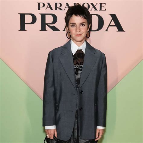 Emma Watson Hair Style File Pixie Crop Emma Watson And Emma Watson Has