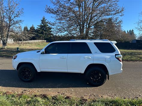 2016 Toyota 4Runner · SR5 Premium Sport Utility 4D - Cars & Trucks ...