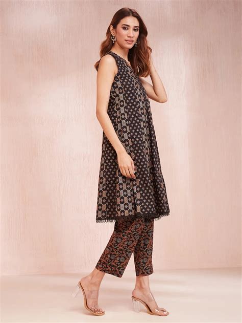Buy Comfortable kurtis for Work, Office Wear Women | Yufta – Yufta Store