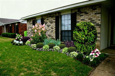 Innovative Front Of House Landscaping Landscape Arrangements For Your ...