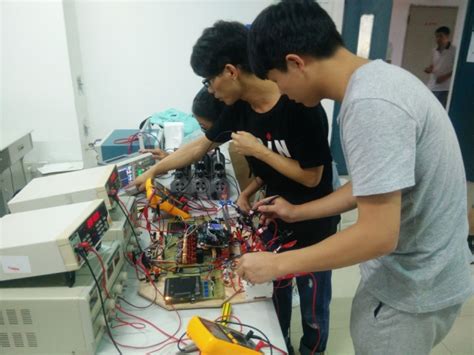 第十七届中国研究生电子设计竞赛华北赛区决赛在中国海洋大学举办