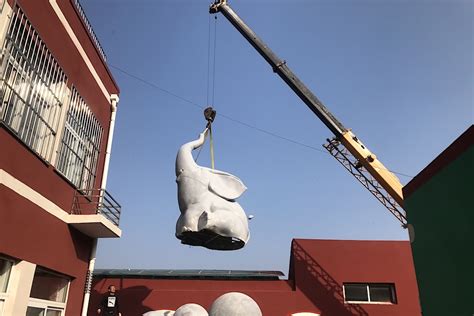 镂空玻璃钢水景大象雕塑-方圳雕塑厂