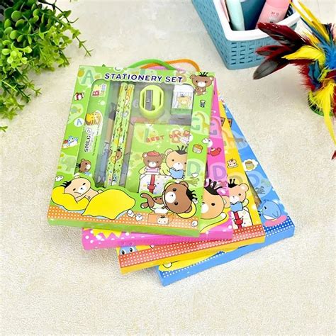 Kids Stationery 的图像结果