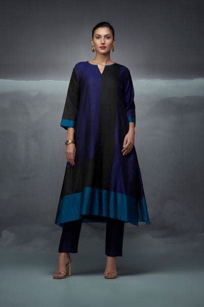 NB 1928 Rothko Trapezium Kurta Set – NACHIKET BARVE