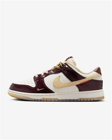 Nike Dunk Low LX Women's Shoes. Nike SG