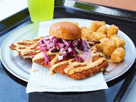 Best Food at Disneyland: Delicious Things to Eat at Disneyland