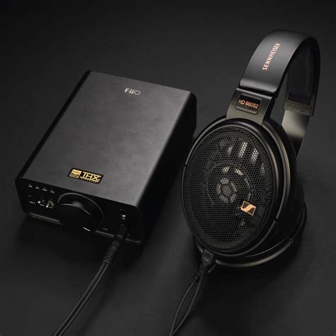 Desktop Setups for Sennheiser HD 660S2