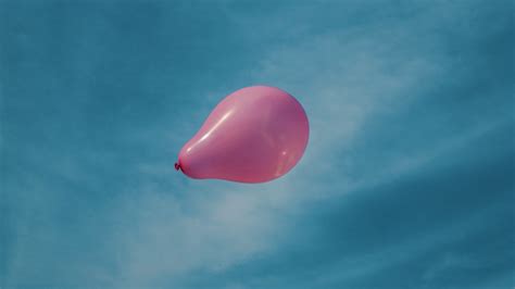 Download wallpaper 2560x1440 balloon, flight, sky, clouds, lightness ...