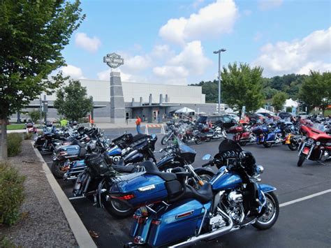 York PA | Harley Davidson Plant Tour | Weekend Getaway