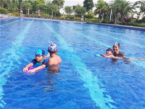 学游泳要趁早 “水乡孩子会游泳”项目让绍兴孩子受益