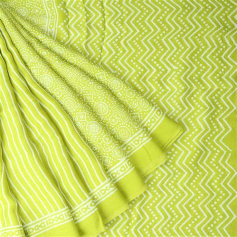 Buy Printed Sarees Online in India | Singhania's