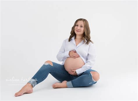 Madison Studio Maternity Photos – Maternity Photography CT